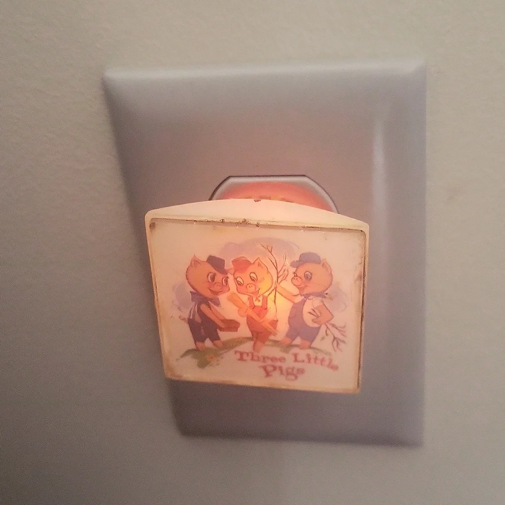 Three Little Pigs Night Light Collectible Made USA CS Inc